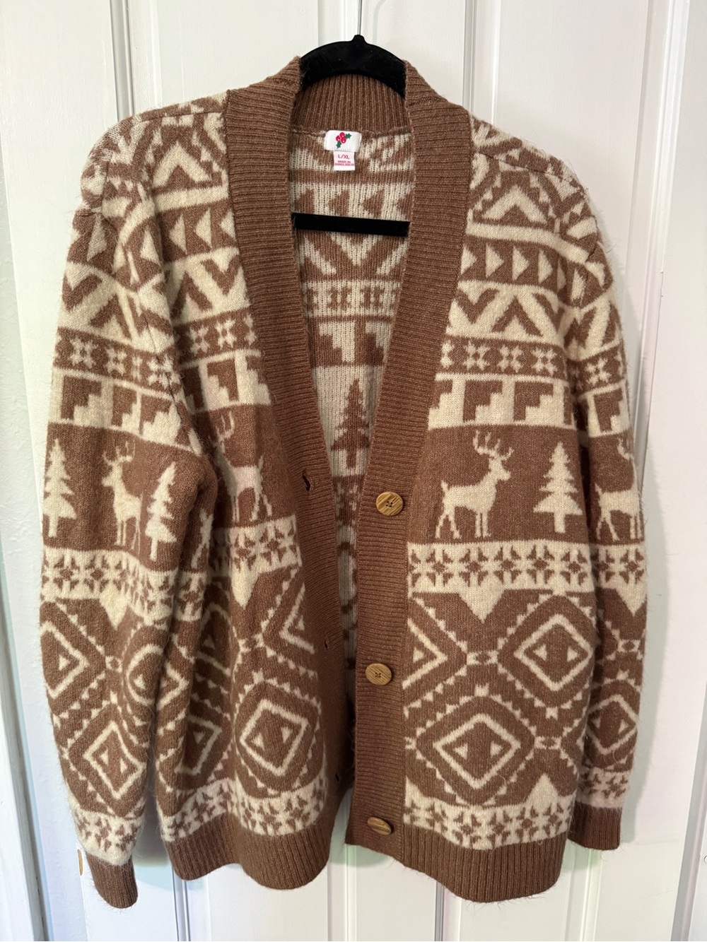 Cozy Brown & Cream Patterned Men's Cardigan Sweater